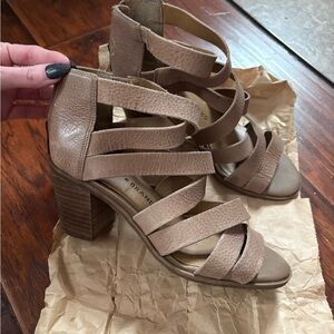 Lucky Brand Tan Strappy Block Heels